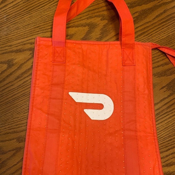 Doordash Insulated food, delivery bag or takeout zip up tote make extra money - Picture 2 of 5